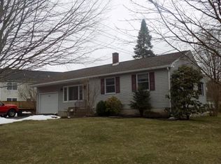200 Glenbrook Dr, Endicott, NY 13760