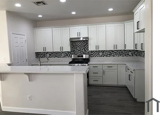 7609 Damascas Dr — Photo 4