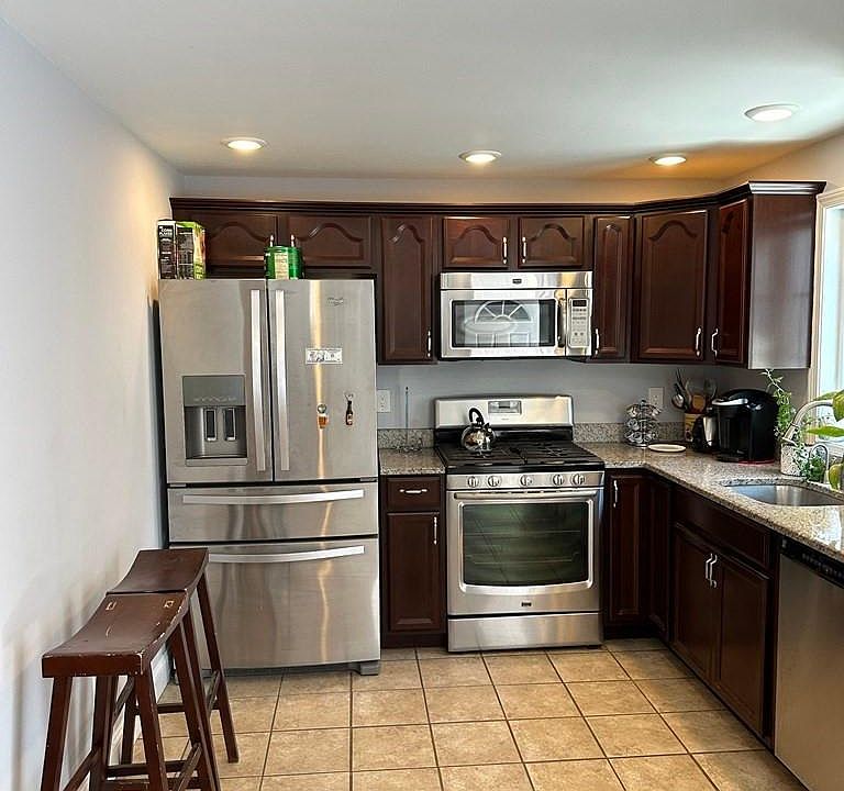 1st image of 83-85 Chatham St #1