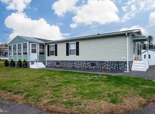 400 Allenbrook Ln, Reading, PA 19606
