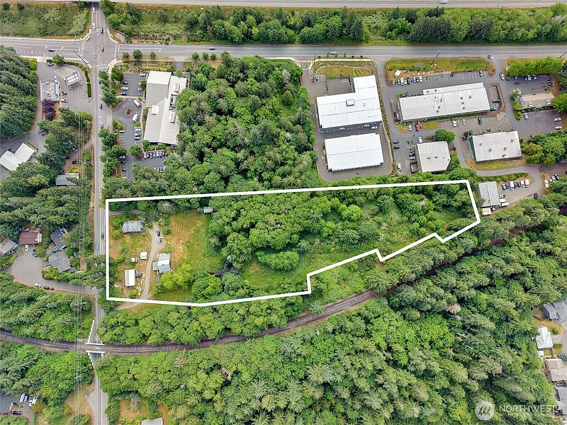 2nd image of 4469 NW Anderson Hill Road