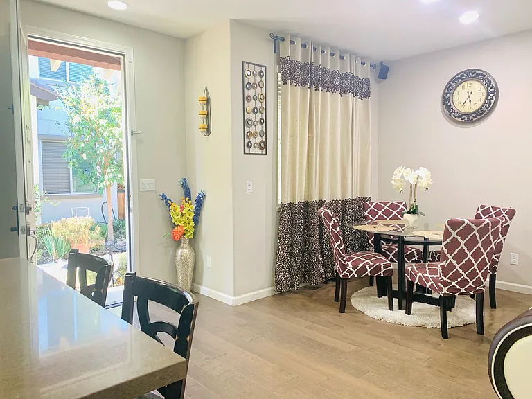 1160 Flurry Dr — Photo 35