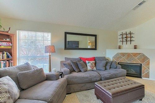 5th image of 8009 Camille Ave NW