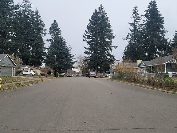 5th image of 12703 NE 37th St