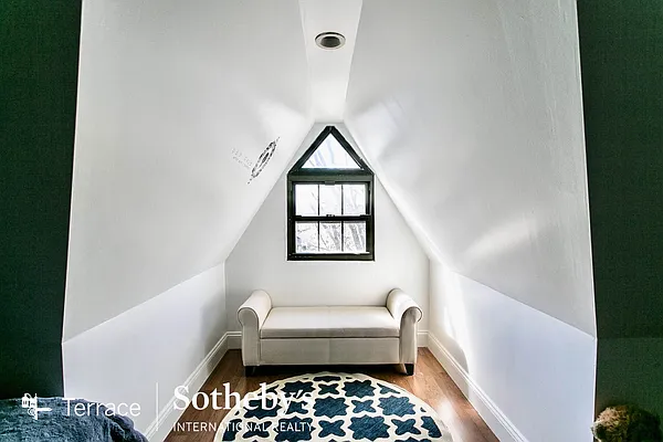 Rented by Terrace Sotheby's International Realty | media 40