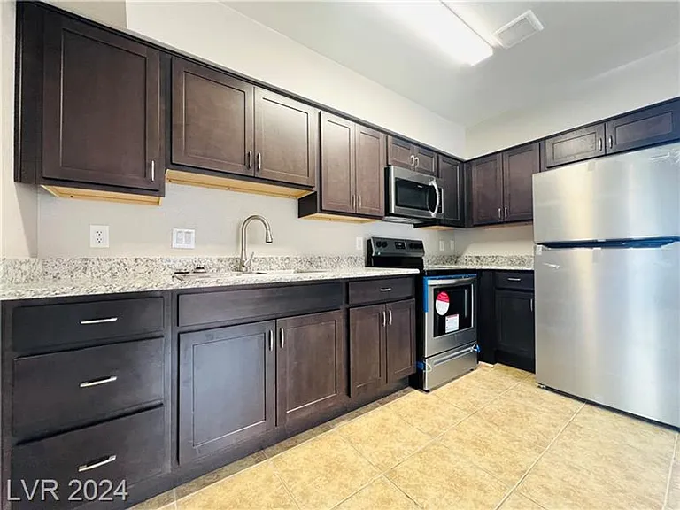 2920 Siki Ct #C — Photo 5
