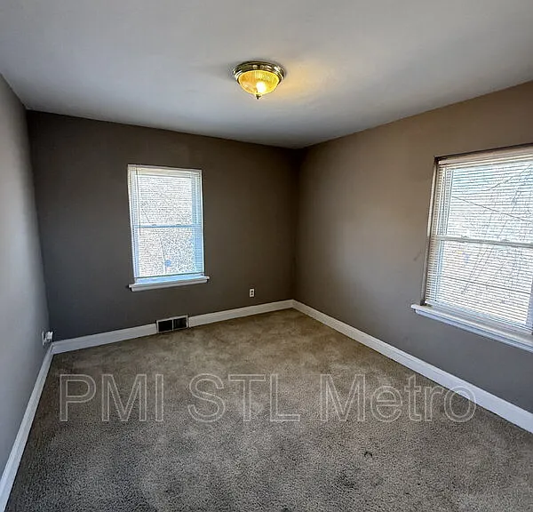 6737 Kenwood Dr — Photo 7