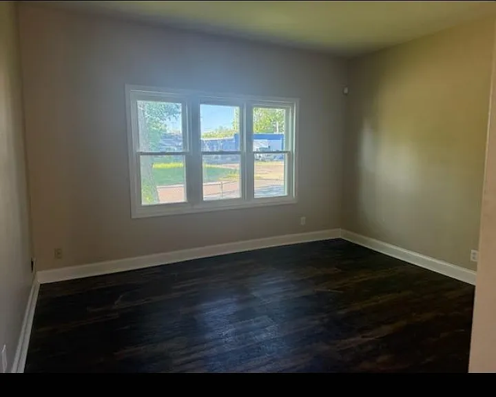 1332 Indiana Ave — Photo 18