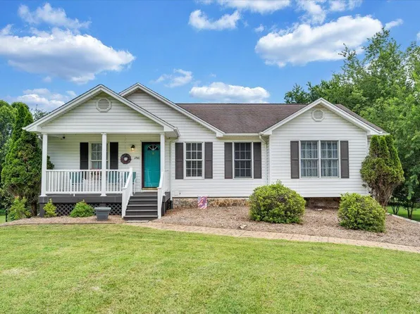 1700 Bluewater Dr, Moneta, VA 24121