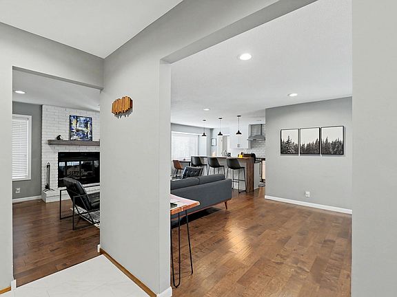 5th image of 2441 N Winstead Cir