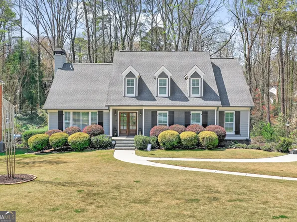 1565 E Bank Dr, Marietta, GA 30068