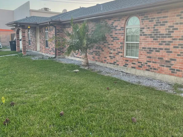 3500 Kings Dr, Chalmette, LA 70043
