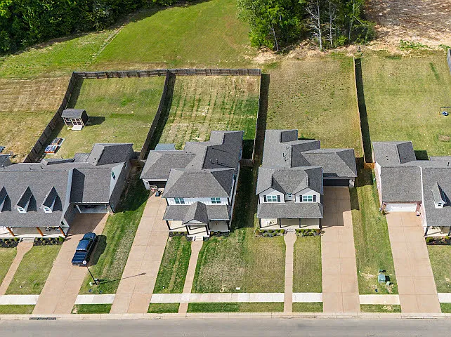 7494 Crosswinds Blvd — Photo 25