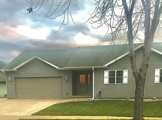 3480 Peace St, La Crosse, WI 54601