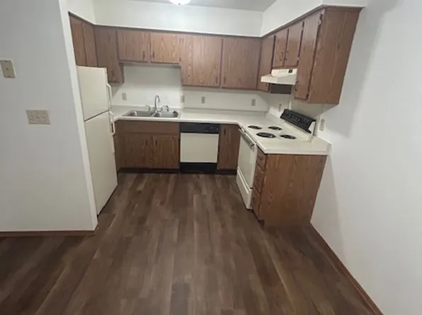 Sunrise Apartments, 1445 W Alcan Dr #3, Menasha, WI 54952