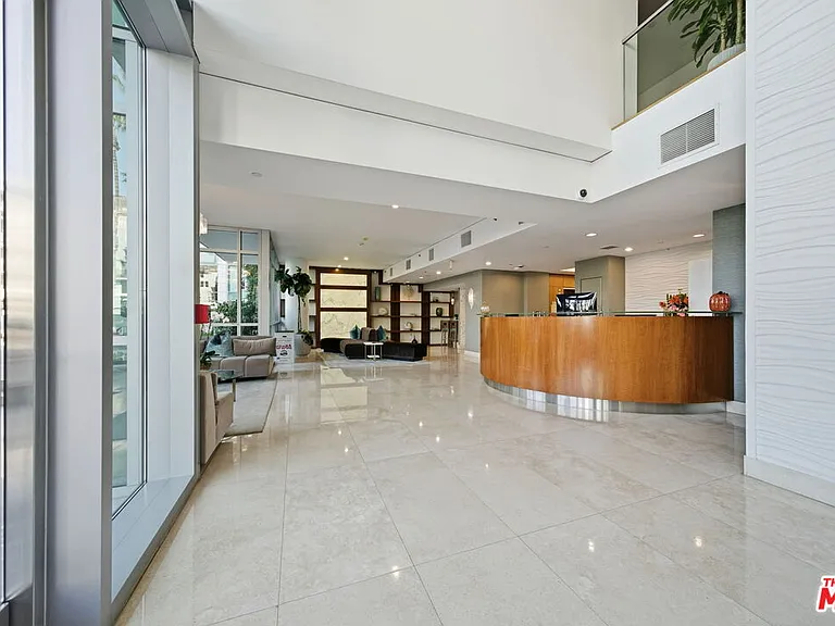 13650 Marina Pointe Dr #1603 — Photo 53