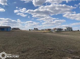 2313 Walton Rd, Fairfield, IA 52556