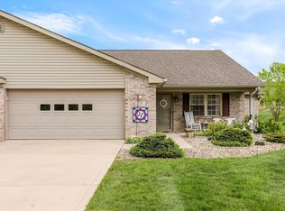 5517 Blairwood Dr, Indianapolis, IN 46237