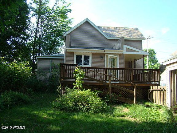 4th image of 105 McCrea St