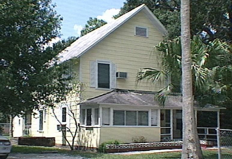 1st image of 1125 17th Pl SW