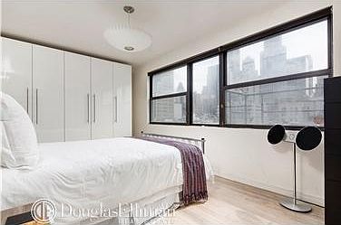 5th image of 100 Reade St Frnt B