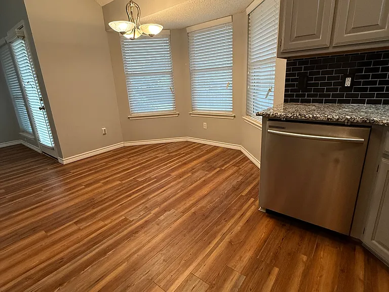850 Golden Valley Ct — Photo 4