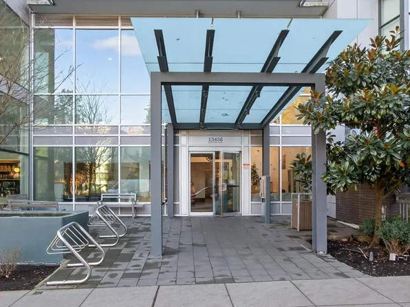 13438 Central Ave #1001, Surrey, BC V3T 0N2
