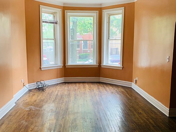 5th image of 635 N Avers Ave