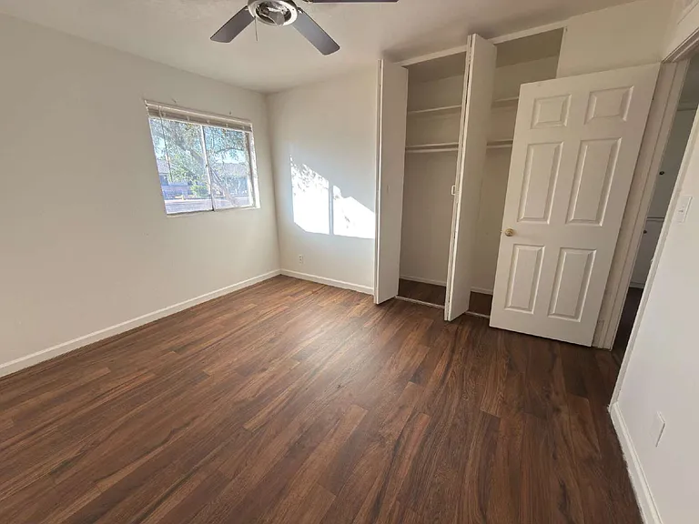 3627 W Northview Ave — Photo 16