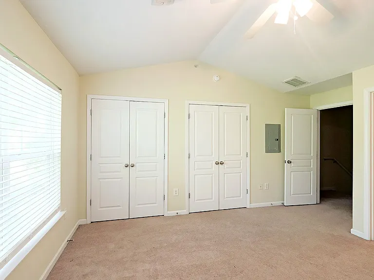 1850 Candlewood Ct #205 — Photo 8