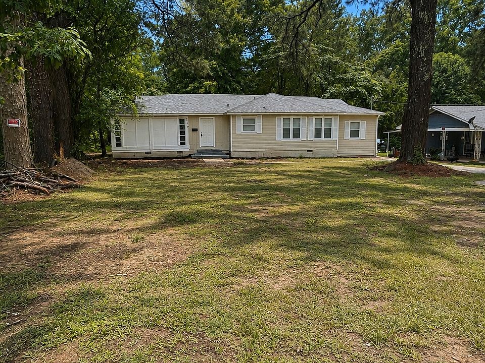 1st image of 379 Dellwood Dr