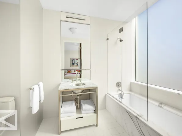 350 West Broadway image 17 of 29