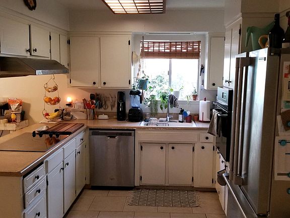 2nd image of 878 Los Alamos Ave