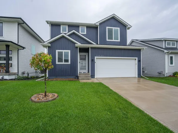 16632 Oakwood Dr, Urbandale, IA 50323