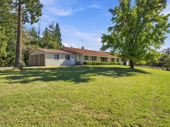 10020 Van Riper Ln, Newcastle, CA 95658