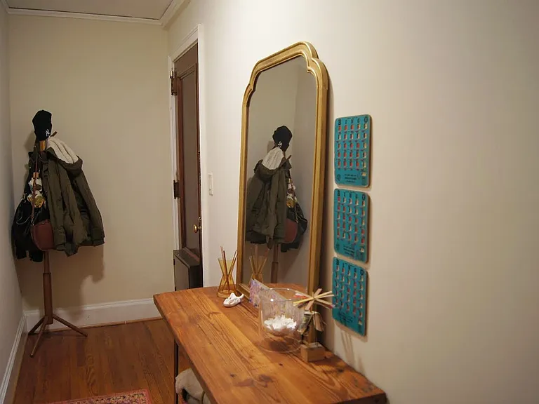 Elliott Apartments — Photo 14