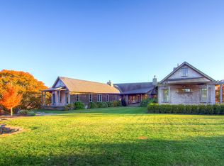 8 Frog Aly, Chilmark, MA 02535