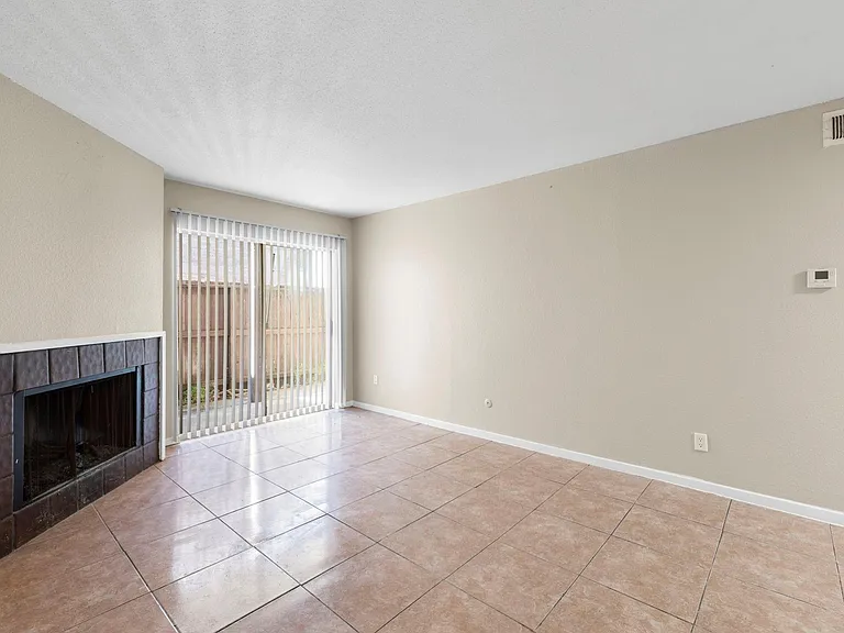 9350 Country Creek Dr #52 — Photo 10