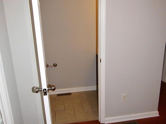 3rd image of 6683 Satjanon Dr #94