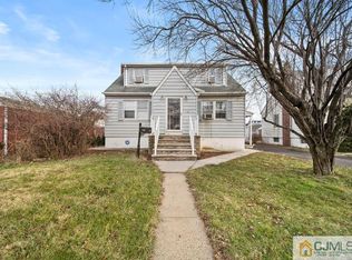 138 Jersey St, Carteret, NJ 07008