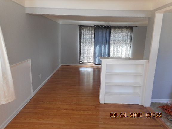 5th image of 27750 Lorraine Ave
