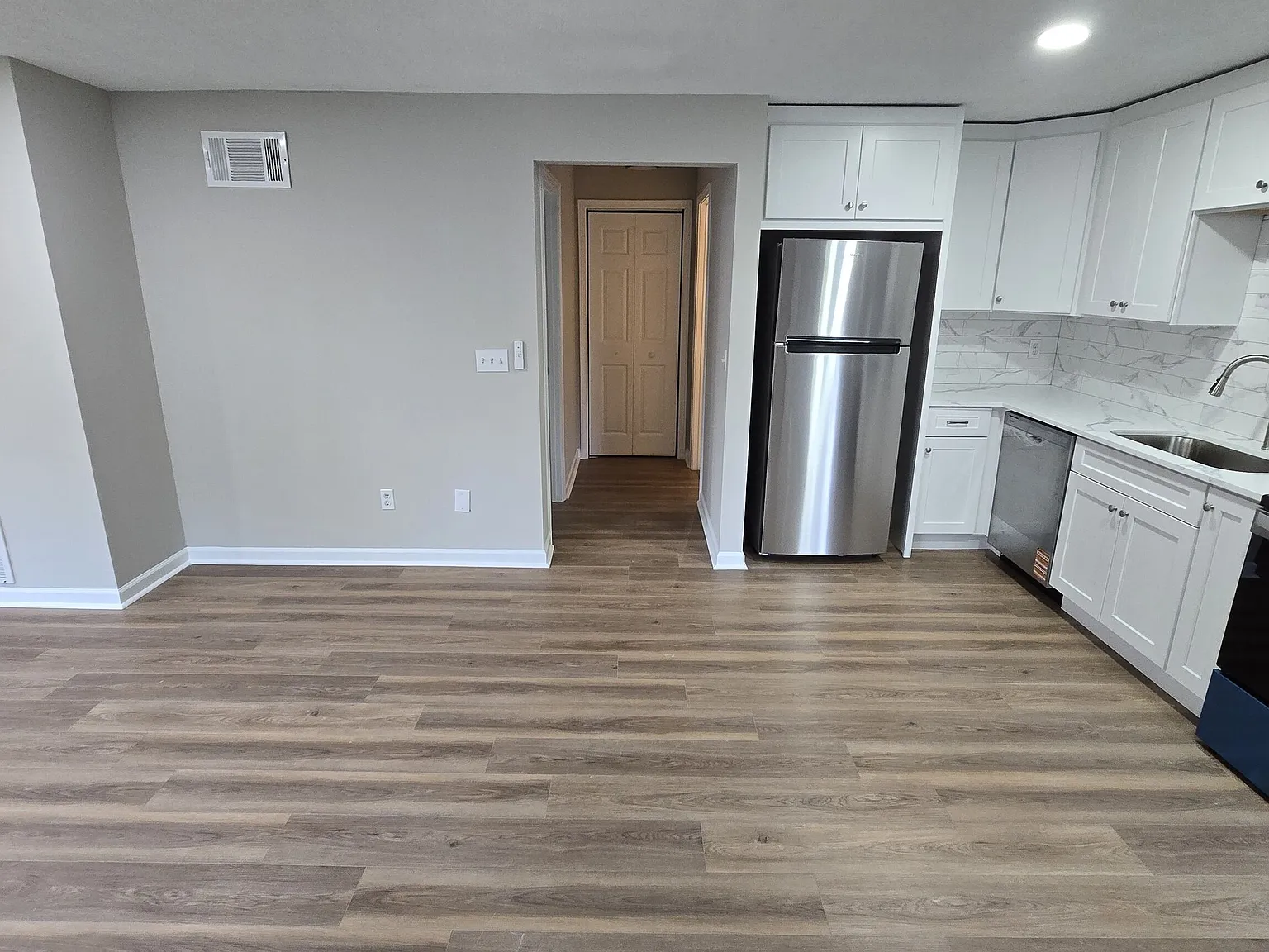1 bed, 1.0 bath, 1500 sqft, $1,500 — Photo 3