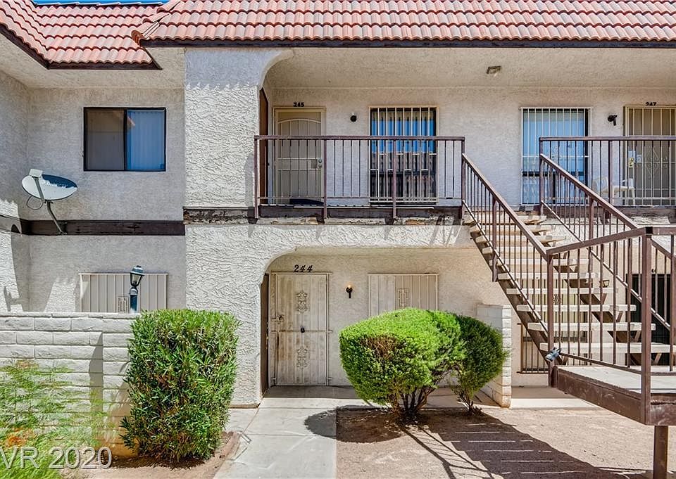 1st image of 4300 N Lamont St APT 244