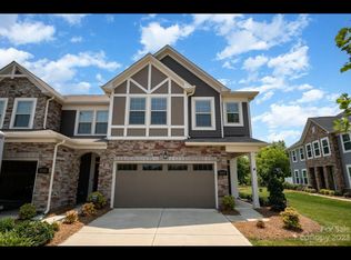 9227 Glenburn Ln, Charlotte, NC 28278