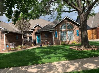 11516 N Shasta Ln, Oklahoma City, OK 73162