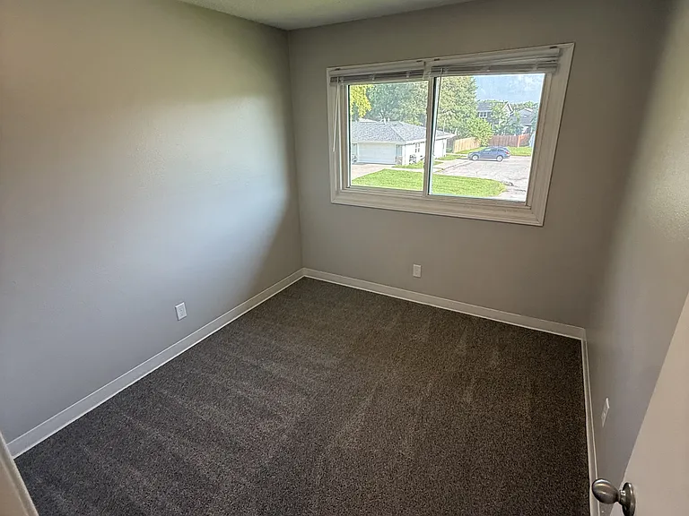 1014-1028 Shagbark Dr #16 — Photo 7