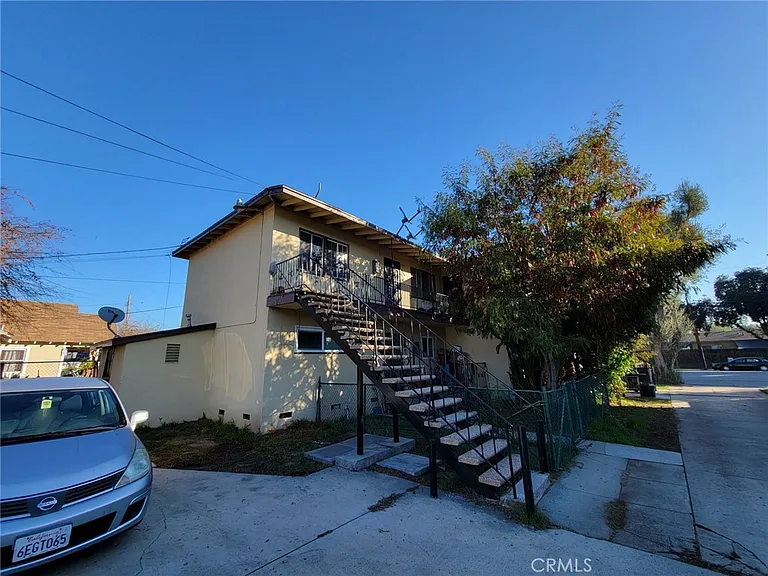 757 S Towne Ave — Photo 15