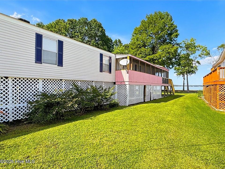 1st image of 780 Hollis Drive