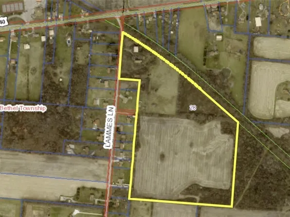 92 Lammes Ln, New Carlisle, OH 45344