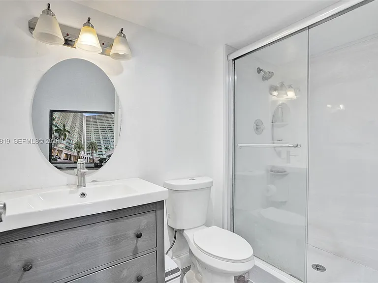 100 Bayview Dr #401 — Photo 28